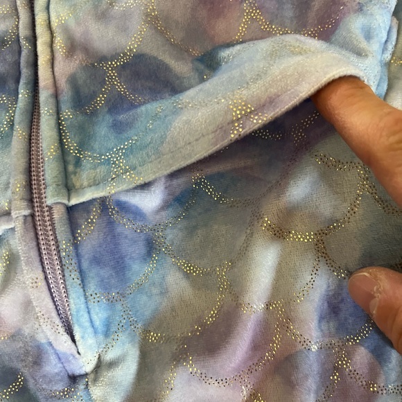 Girl’s Cat & Jack One Piece Pajama Bundle - Picture 3 of 8